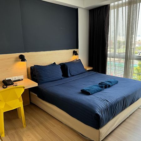 Gp House Express Sukhumvit 81 Hotell Bangkok Exteriör bild