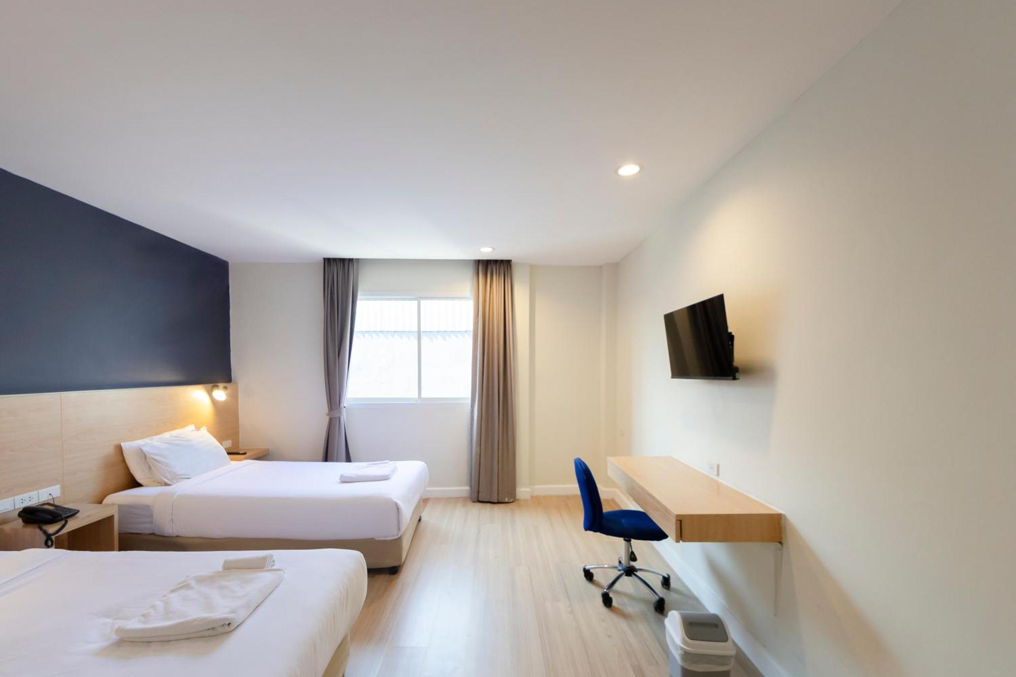 Gp House Express Sukhumvit 81 Hotell Bangkok Exteriör bild
