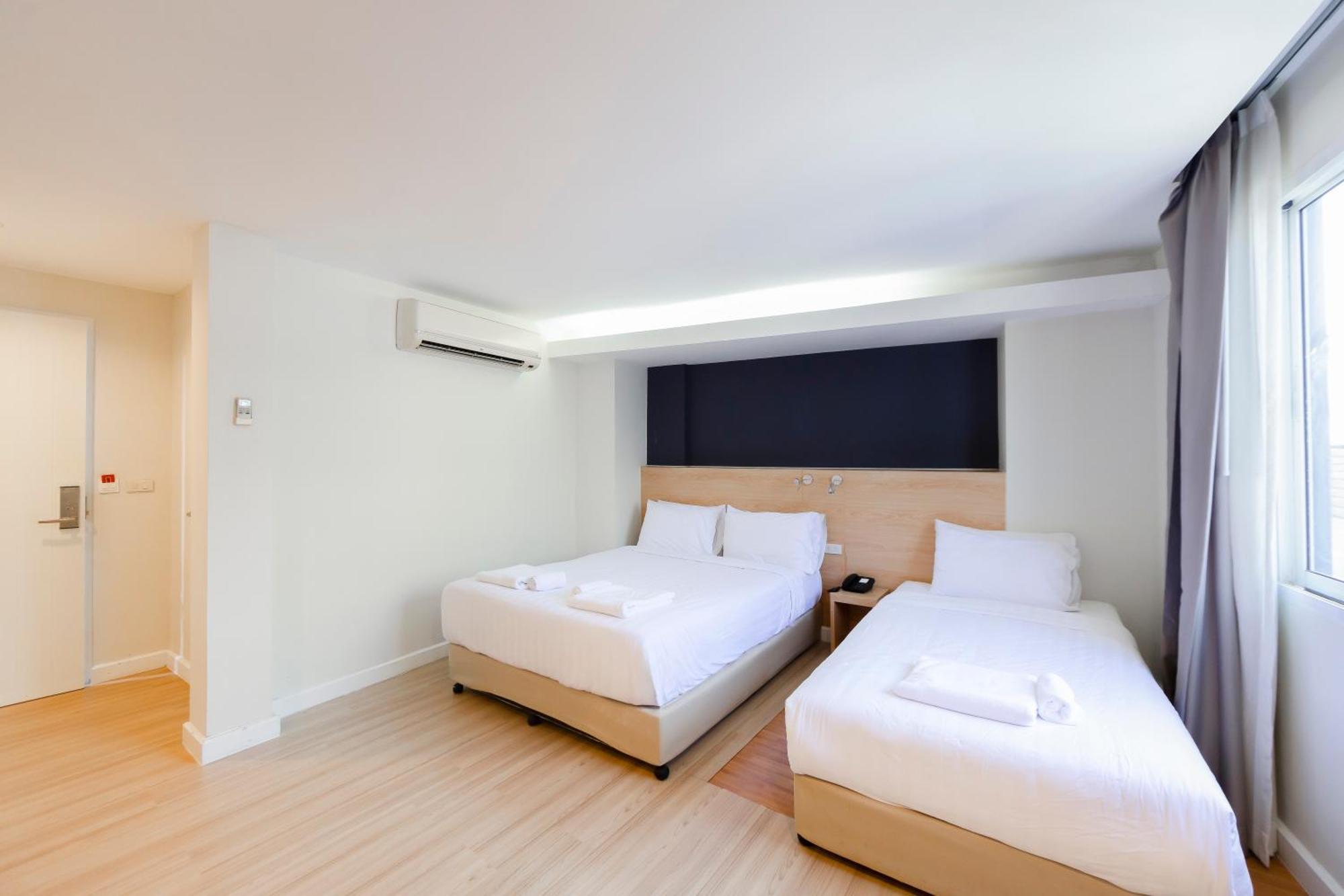 Gp House Express Sukhumvit 81 Hotell Bangkok Exteriör bild