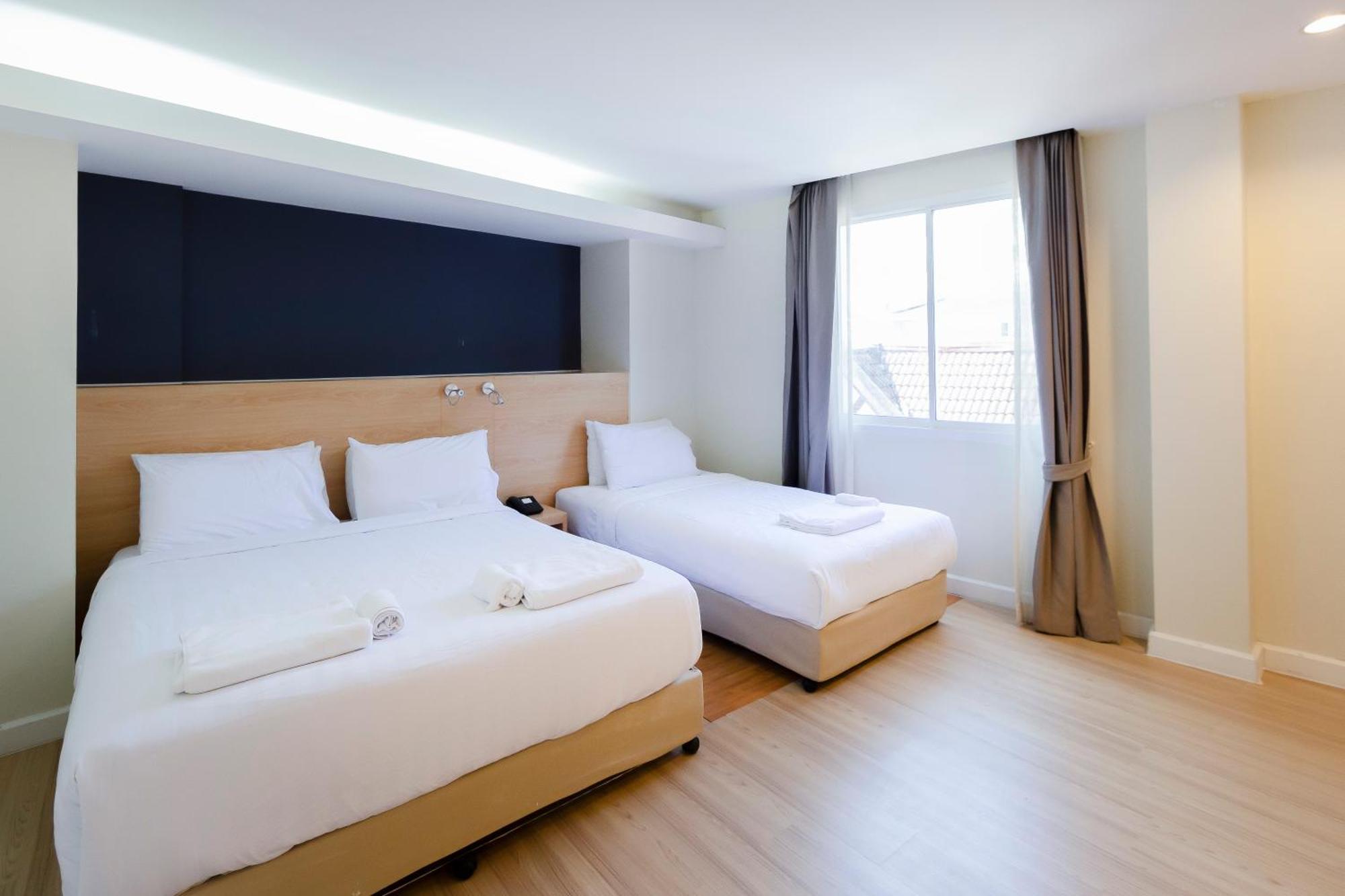 Gp House Express Sukhumvit 81 Hotell Bangkok Exteriör bild