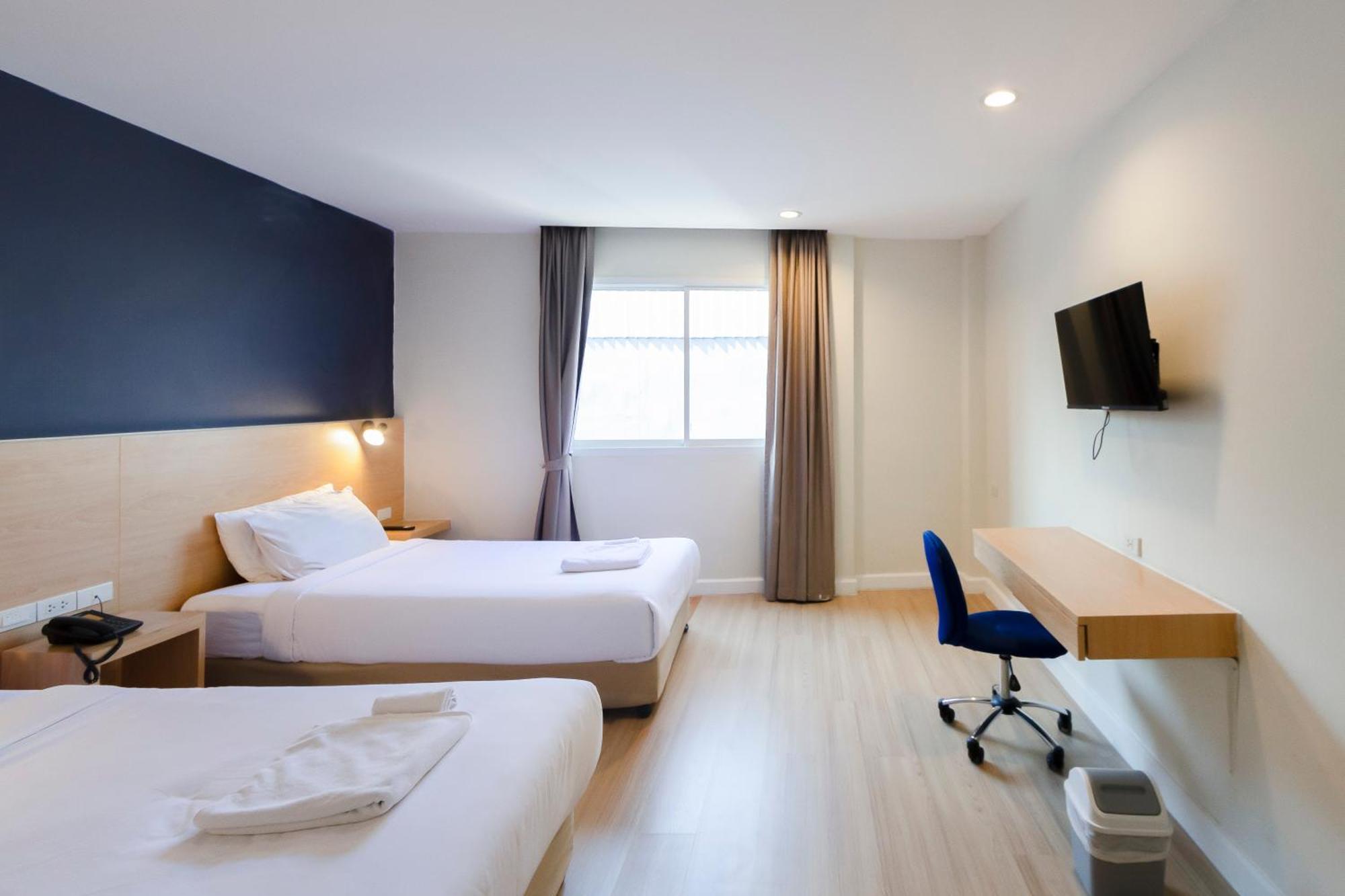 Gp House Express Sukhumvit 81 Hotell Bangkok Exteriör bild