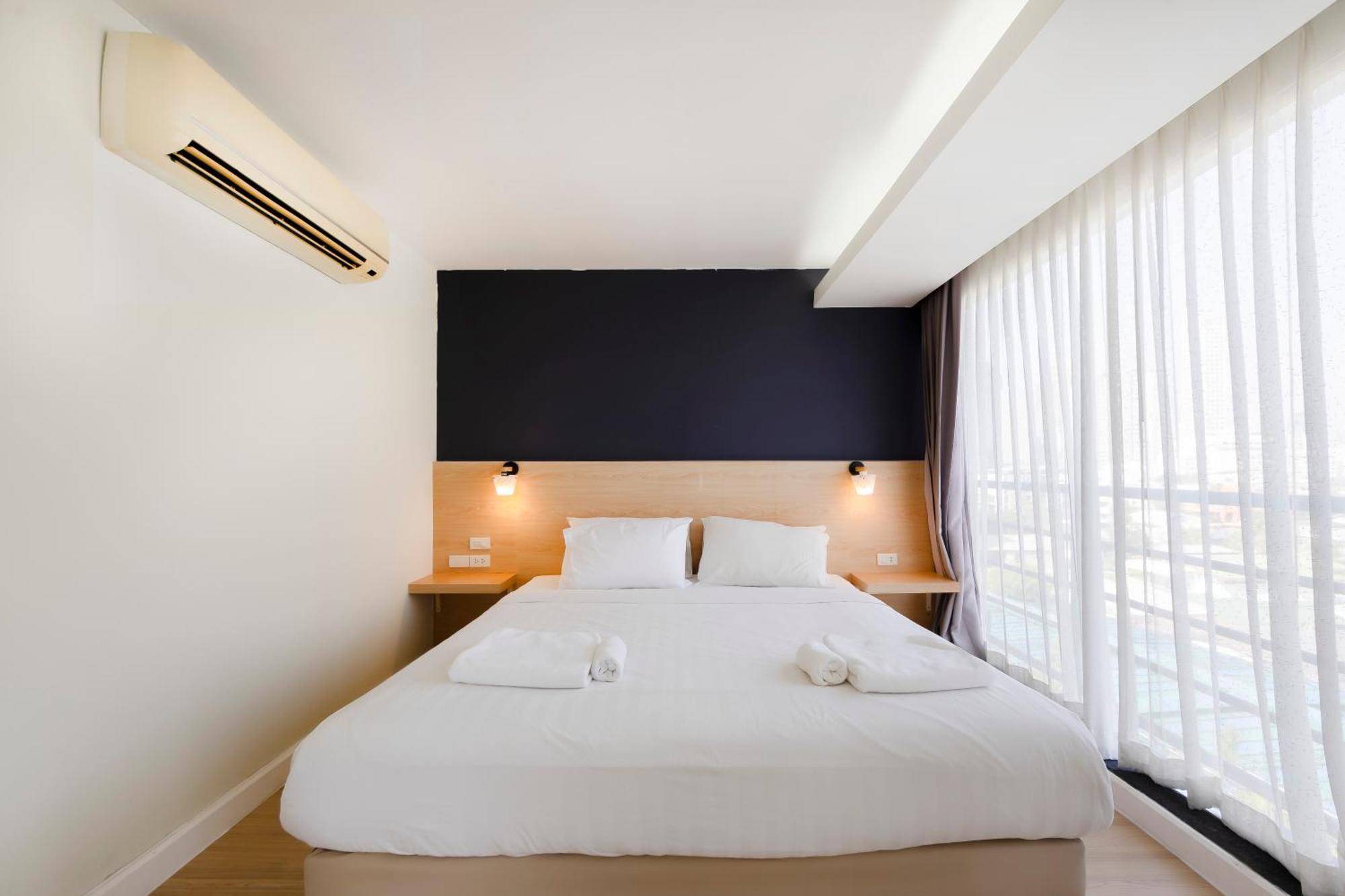 Gp House Express Sukhumvit 81 Hotell Bangkok Exteriör bild