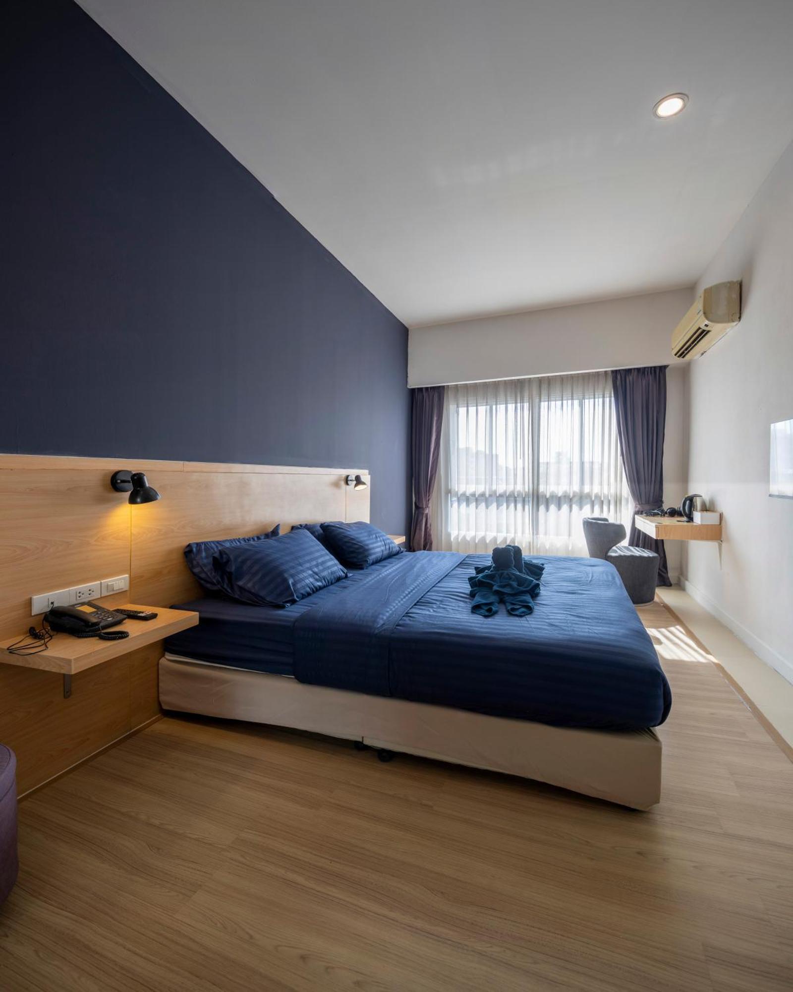 Gp House Express Sukhumvit 81 Hotell Bangkok Exteriör bild