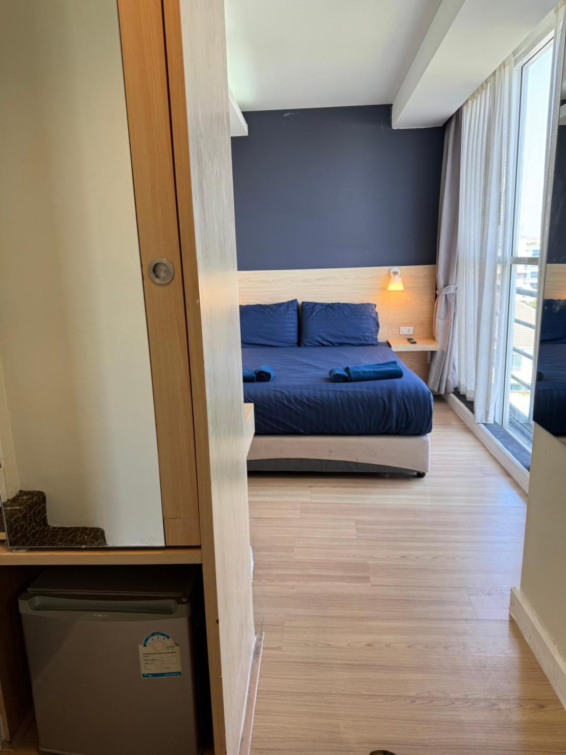 Gp House Express Sukhumvit 81 Hotell Bangkok Exteriör bild