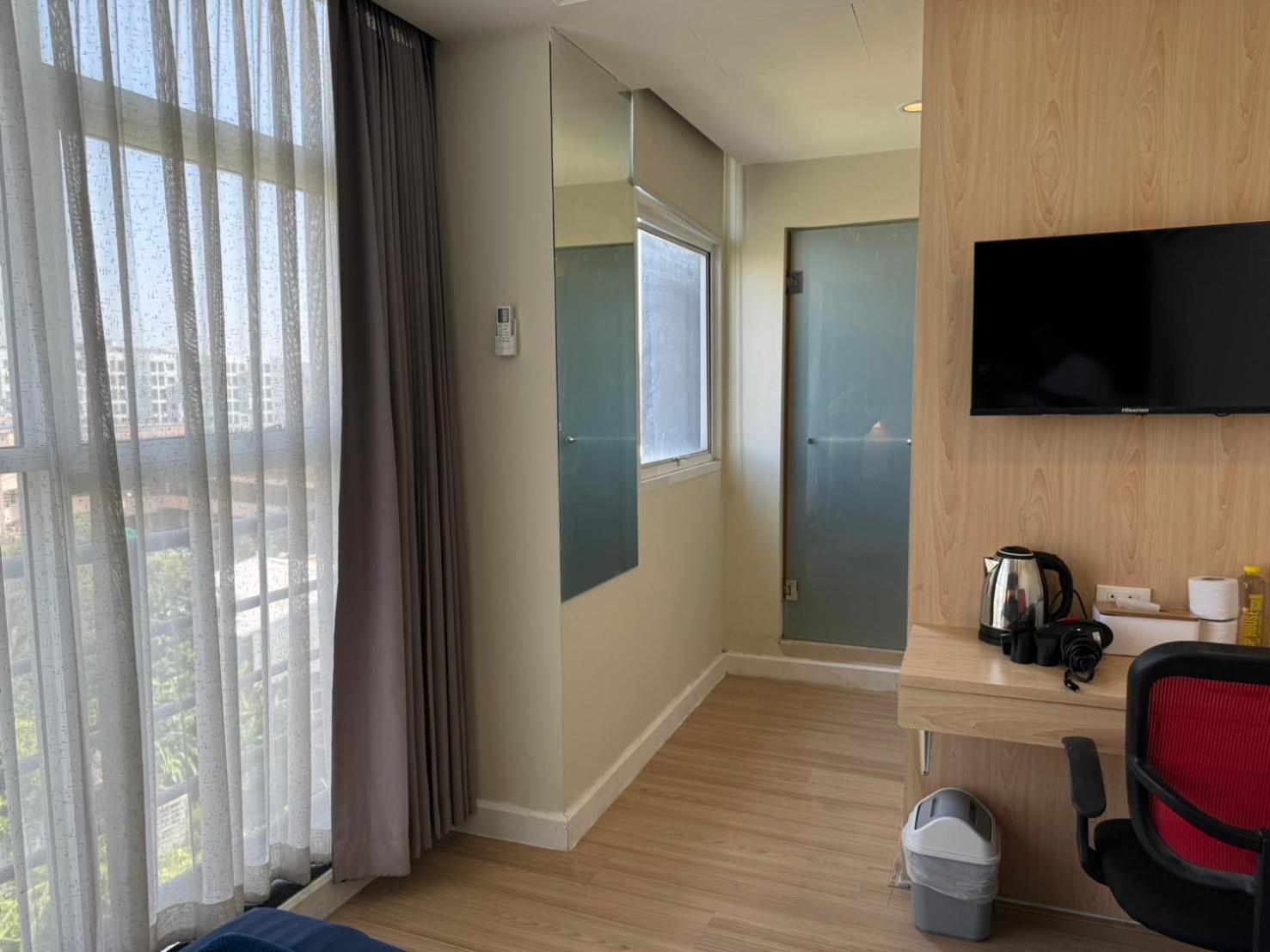 Gp House Express Sukhumvit 81 Hotell Bangkok Exteriör bild
